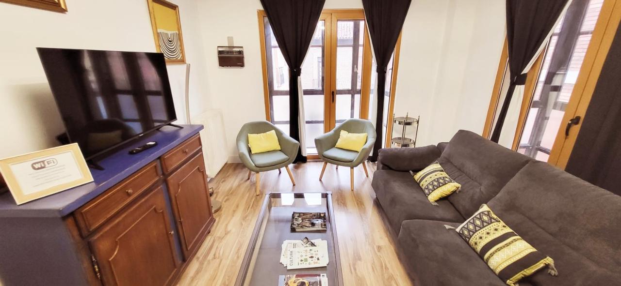 Apartament Www Sanmartinplaza Es En El Corazon Del Casco Historico León Zewnętrze zdjęcie